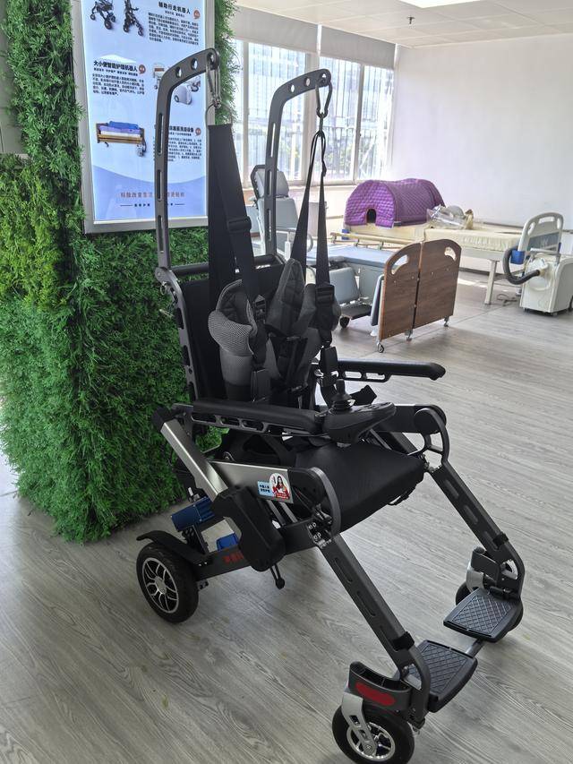 深圳破解助残产品落地瓶颈AG真人旗舰厅从孵化到量产(图3) 深圳破解助残产品落地瓶颈AG真人旗舰厅从孵化到量产(图3)